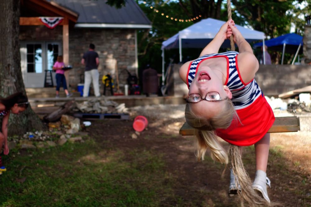 girl-on-swing
