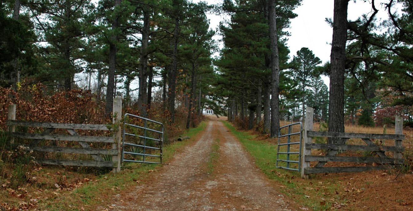 Entrance to Boone Creek Farm